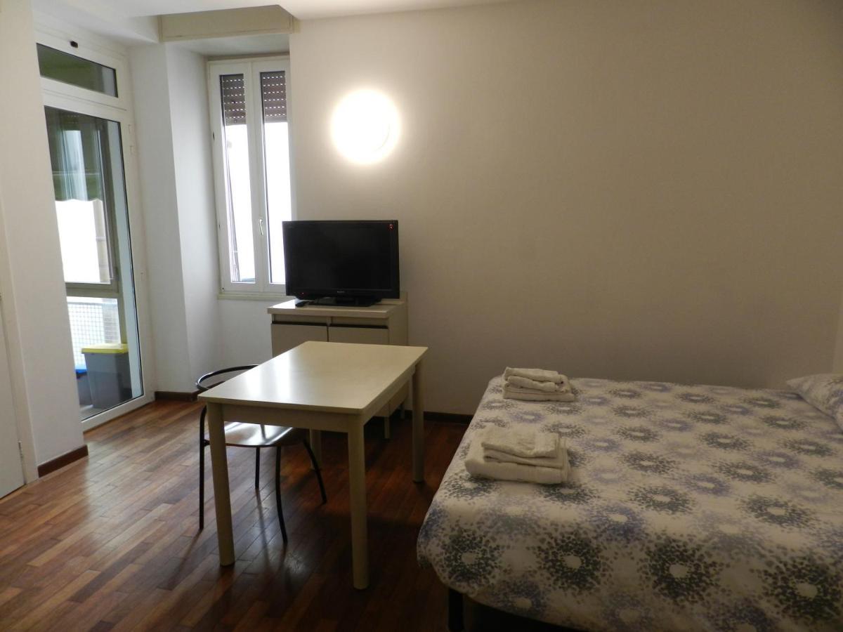 Bergamo Center Apartment Bagian luar foto